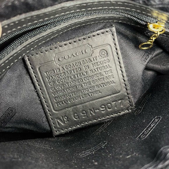 Coach | Legacy Lunch Bucket Bag Glovetanned Leather 9077 in Black - Picture 2 of 15